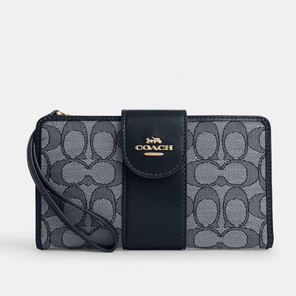 NWT Coach Phone Wallet In Signature Jacquard